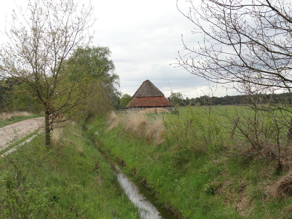 Luxurious Chalet In Oud Turnhout With Large Garden Villa Oud-Turnhout Kültér fotó