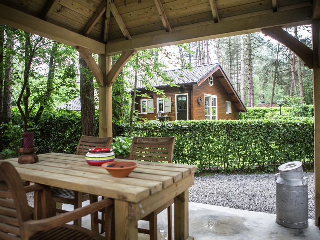 Luxurious Chalet In Oud Turnhout With Large Garden Villa Oud-Turnhout Kültér fotó