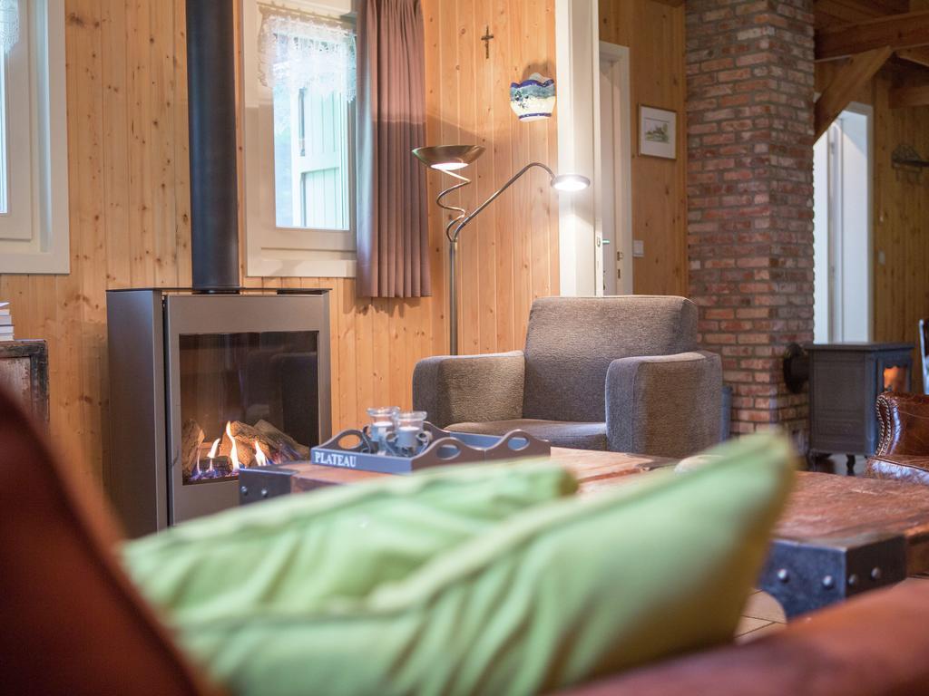 Luxurious Chalet In Oud Turnhout With Large Garden Villa Oud-Turnhout Kültér fotó